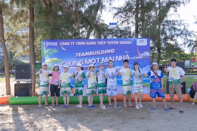 Team Building <br> Chung một mái nhà 2<br> Số lượng: 200 người copy 026669