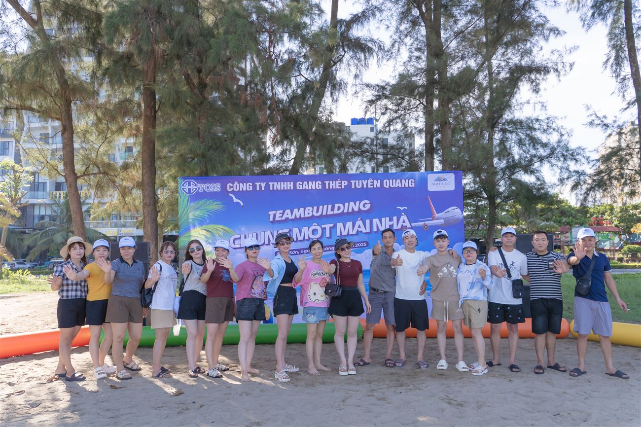 Team Building <br> Chung một mái nhà 1<br> Số lượng: 200 người copy 036640 copy 001977
